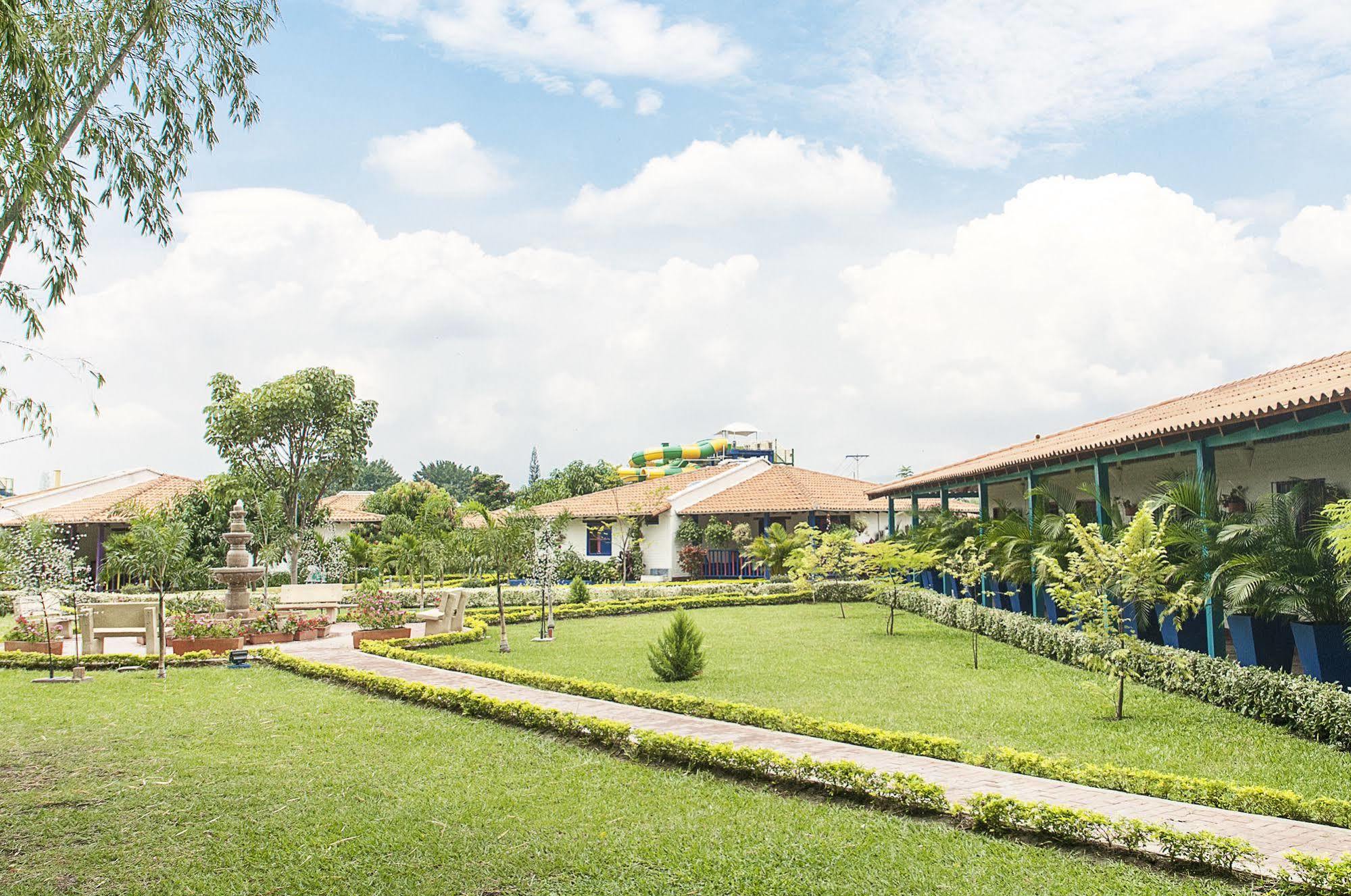 Hotel Campestre Tardes Calenas Yumbo Luaran gambar