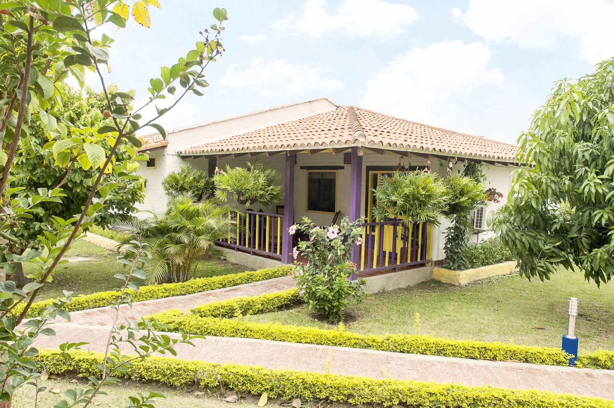 Hotel Campestre Tardes Calenas Yumbo Luaran gambar